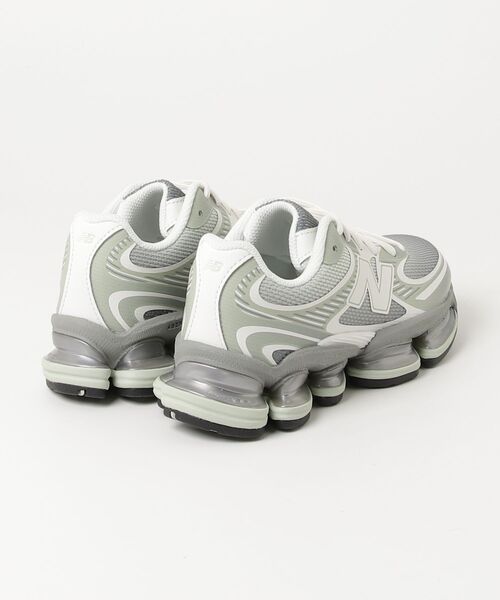 NEW BALANCE(ニューバランス)の「Abzorb 2000(スニーカー・レディース・カーキ・22.5cm/23.0cm/23.5cm/24.0cm/24.5cm/25.0cm/25.5cm/26.0cm/26.5cm/27.0cm/27.5cm/28.0cm/28.5cm/29.0cm/30.0cm)」の11枚目の写真