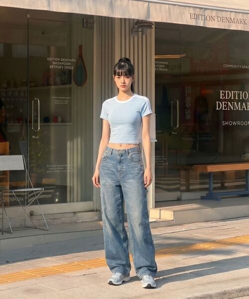 BASIC LABEL（ベーシックラベル）の「Wesley Semi-crop track short-sleeved T-shirt 6 Color [BLSE_6001]（Tシャツ/カットソー・レディース・スカイブルー/ベージュ/ネイビー/ピンク/アイボリー系1/アイボリー系2・1）」の18枚目の写真