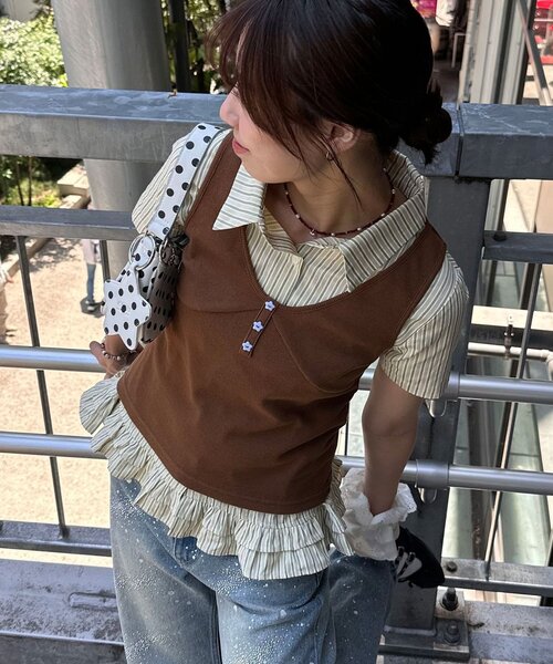 CIAOPANIC（チャオパニック）の「星ボタンヘンリータンクトップ（キャミソール・レディース・ブラウン/レッド/グレー・FREE）」の3枚目の写真