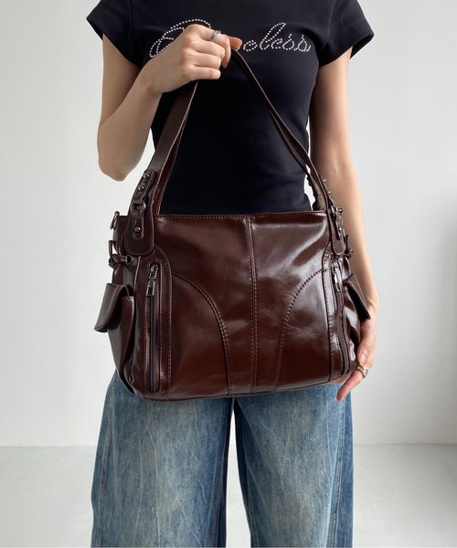 LA VORAGINE（ラ ヴォラジネ）の「レトロ オイルレザー トートバッグ 5色展開 大容量 ショルダー兼用（トートバッグ・レディース・C/White/Black/Wine/BROWN・FREE）」の22枚目の写真