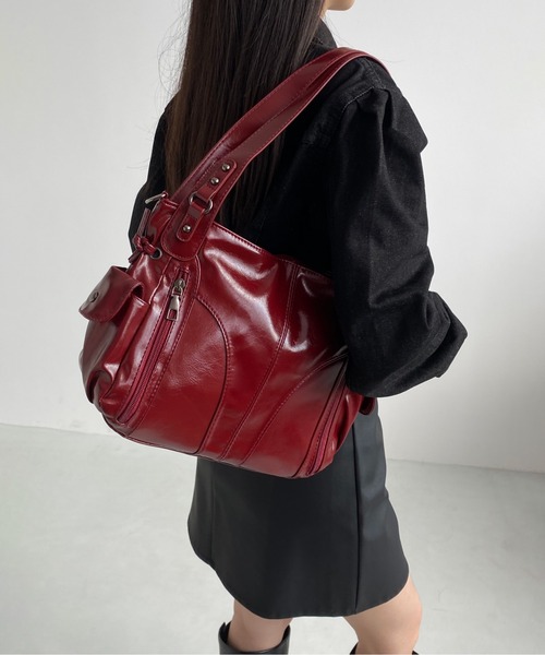 LA VORAGINE（ラ ヴォラジネ）の「レトロ オイルレザー トートバッグ 5色展開 大容量 ショルダー兼用（トートバッグ・レディース・C/White/Black/Wine/BROWN・FREE）」の14枚目の写真