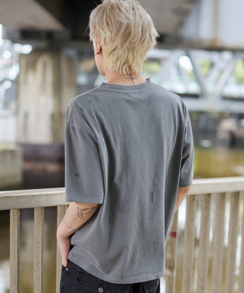 WEGO(ウィゴー)の「WEGO/ステンシルロゴグラフィックT(Tシャツ/カットソー・メンズ・ブラック/アイボリー・MEDIUM/LARGE)」の22枚目の写真