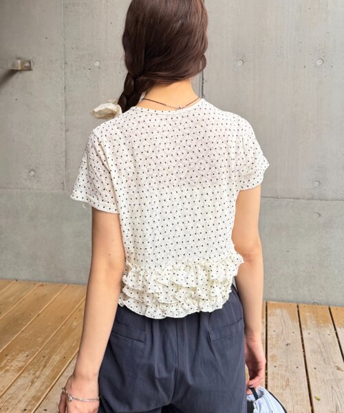 w closet(ダブルクローゼット)の「半袖ドットレースフリルカーディガン 夏服(Tシャツ/カットソー・レディース・アイボリー/ブルー/ピンク/ブラック・FREE)」の17枚目の写真