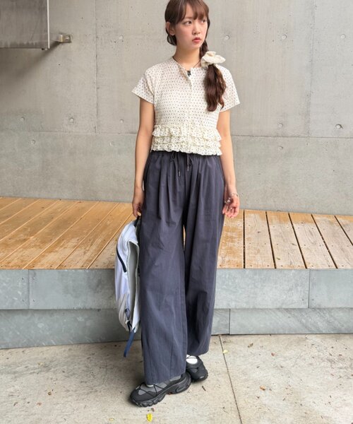 w closet(ダブルクローゼット)の「半袖ドットレースフリルカーディガン 夏服(Tシャツ/カットソー・レディース・アイボリー/ブルー/ピンク/ブラック・FREE)」の12枚目の写真