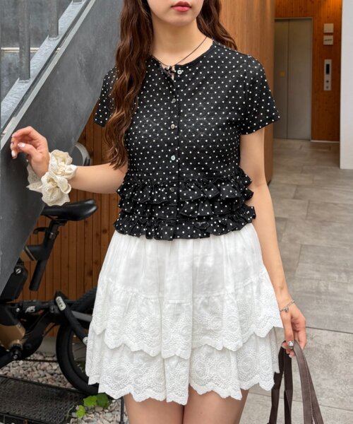 w closet(ダブルクローゼット)の「半袖ドットレースフリルカーディガン 夏服(Tシャツ/カットソー・レディース・アイボリー/ブルー/ピンク/ブラック・FREE)」の15枚目の写真