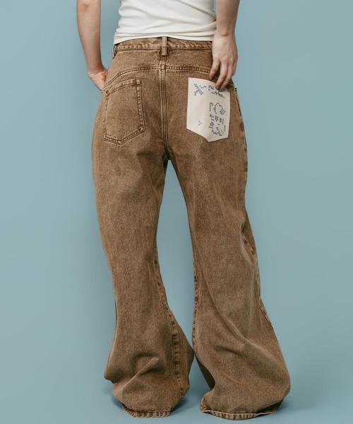 Knuth Marf(クヌースマーフ)の「Knuth Marf / クヌースマーフ wide bell-bottom denim pants(デニムパンツ・レディース・グレー/ブラウン・SMALL/X-SMALL)」の22枚目の写真