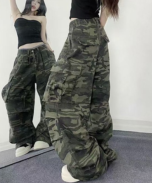 WARAIJOGO(ワライジョウゴ)の「【WARAIJOGO】迷彩ルーズカーゴパンツ/レディース(NEZ)(カーゴパンツ・レディース・グリーン系カモフラージュ・FREE)」の2枚目の写真