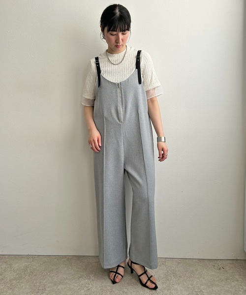 LHELBIE(レルビエ)の「ベルテッドサロペット(サロペット/オーバーオール・レディース・グレー/チャコールグレー/グレイッシュベージュ・M)」の17枚目の写真
