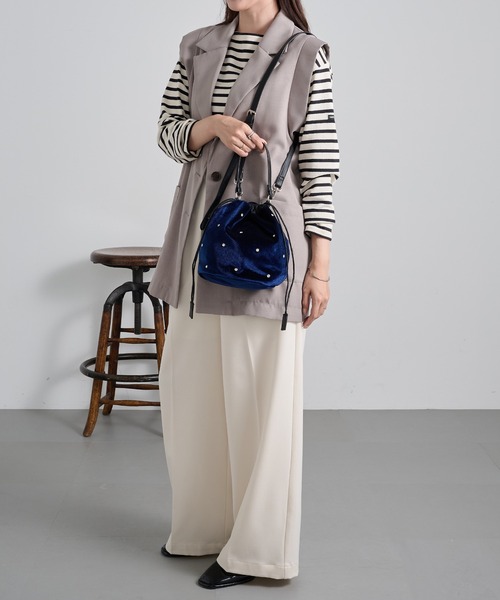 MAGASIN DE MODE Chou Chou(マガジンデモードシュシュ)の「【MAGASIN DE MODE Chou Chou】ベロアビジュー巾着ショルダー オケージョン/結婚式/二次会/パーティー SNBD(ショルダーバッグ・レディース・ブラック/ピンクベージュ/ネイビー・FREE)」の18枚目の写真
