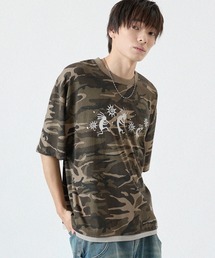 グラフィックプリント迷彩半袖Tシャツ