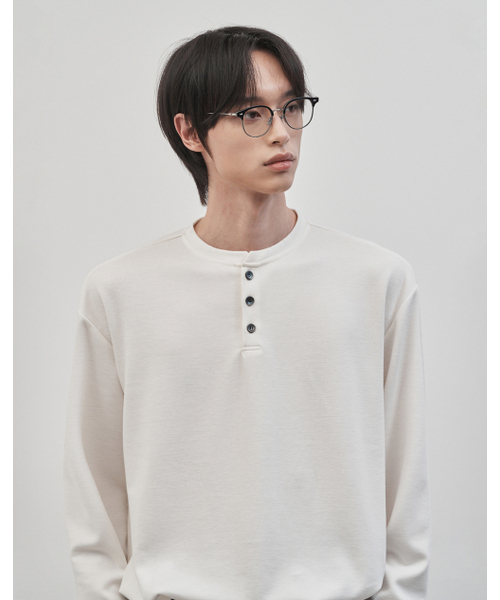 WORK ON BODY OFF(ワークオンボディオフ)の「レスティッドセミオーバーフィットヘンリーネックニット(4カラー)(ニット/セーター・メンズ・ブラウン/チャコール/ホワイト/ブラック・LARGE/MEDIUM/SMALL/X-LARGE/XX-LARGE)」の6枚目の写真