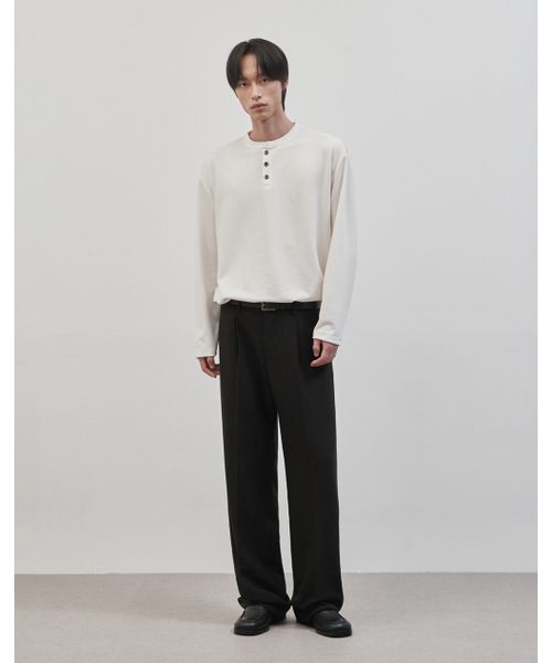 WORK ON BODY OFF(ワークオンボディオフ)の「レスティッドセミオーバーフィットヘンリーネックニット(4カラー)(ニット/セーター・メンズ・ブラウン/チャコール/ホワイト/ブラック・LARGE/MEDIUM/SMALL/X-LARGE/XX-LARGE)」の20枚目の写真