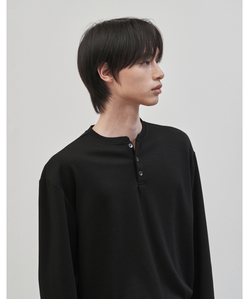 WORK ON BODY OFF(ワークオンボディオフ)の「レスティッドセミオーバーフィットヘンリーネックニット(4カラー)(ニット/セーター・メンズ・ブラウン/チャコール/ホワイト/ブラック・LARGE/MEDIUM/SMALL/X-LARGE/XX-LARGE)」の21枚目の写真