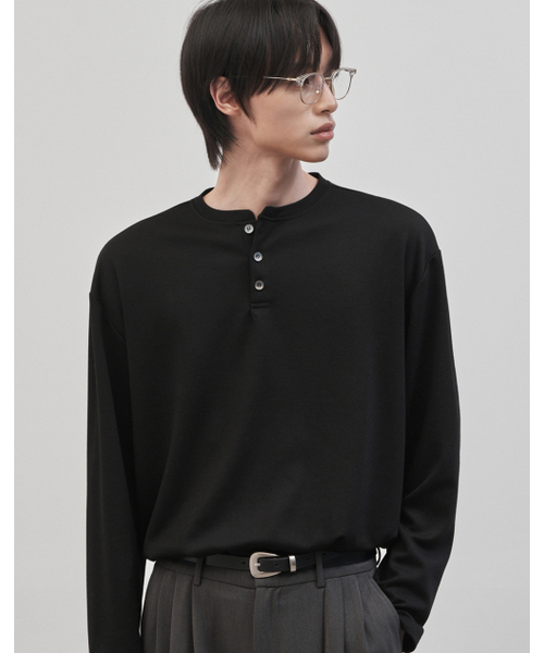 WORK ON BODY OFF(ワークオンボディオフ)の「レスティッドセミオーバーフィットヘンリーネックニット(4カラー)(ニット/セーター・メンズ・ブラウン/チャコール/ホワイト/ブラック・LARGE/MEDIUM/SMALL/X-LARGE/XX-LARGE)」の22枚目の写真