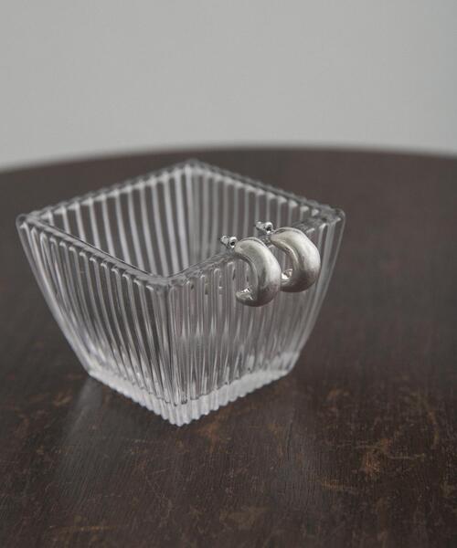 URBAN RESEARCH DOORS(アーバンリサーチドアーズ)の「ウォーンメッキチャンキーピアス(ピアス(両耳用)・レディース・ゴールド/シルバー・ONE)」の7枚目の写真