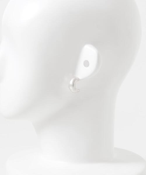 URBAN RESEARCH DOORS(アーバンリサーチドアーズ)の「ウォーンメッキチャンキーピアス(ピアス(両耳用)・レディース・ゴールド/シルバー・ONE)」の9枚目の写真