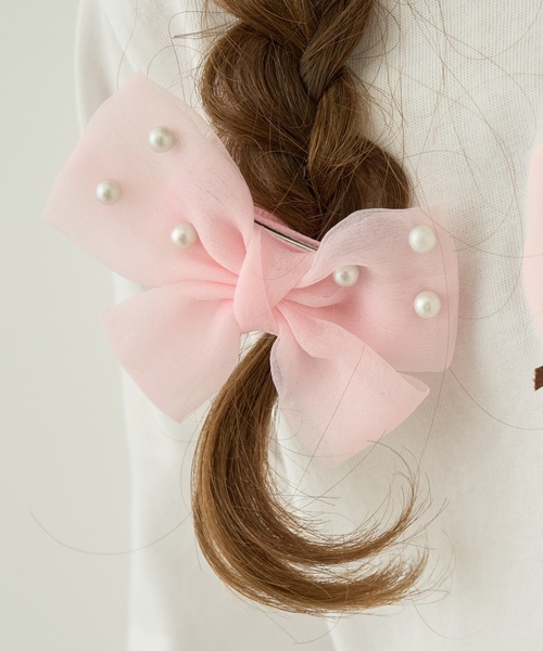 Lycee mine（リセマイン）の「イミテーションパール付きリボンヘアクリップ(2コセット)【子供服】【キッズ】【女の子】（その他ヘアアクセサリー・キッズ・ピンク/エメラルド/サックスブルー/ラベンダー・F）」の13枚目の写真
