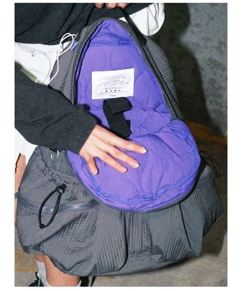 OFFWINTER(オフウィンター)の「【OFFWINTER】 ロケットバックパック / リュック M-L PC収納可15インチ(スペースシリーズ)(バックパック/リュック・メンズ・ネイビー/グレー・ML)」の3枚目の写真