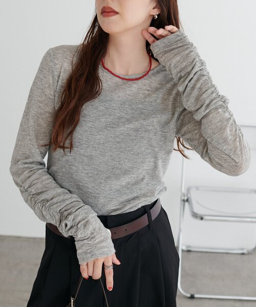 DISCOAT(ディスコート)の「【WEB限定】シアー袖シャーリングプルオーバー(Tシャツ/カットソー・レディース・アイボリー/チャコールグレー/グレー・FREE)」の8枚目の写真