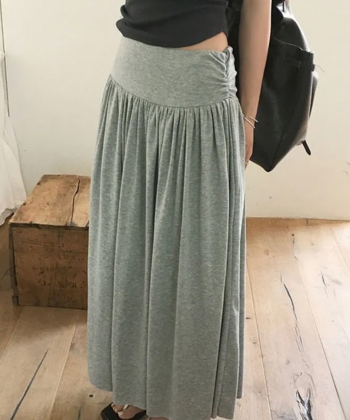 LOENNE(ロエヌ)の「Gathered Maxi Skirt / ギャザーマキシスカート(スカート・レディース・ネイビー/グレー/ブラック・FREE)」の12枚目の写真