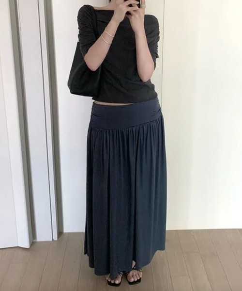 LOENNE(ロエヌ)の「Gathered Maxi Skirt / ギャザーマキシスカート(スカート・レディース・ネイビー/グレー/ブラック・FREE)」の18枚目の写真