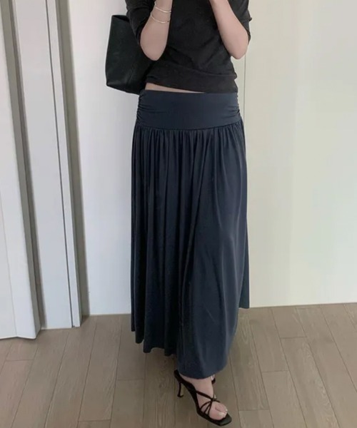 LOENNE(ロエヌ)の「Gathered Maxi Skirt / ギャザーマキシスカート(スカート・レディース・ネイビー/グレー/ブラック・FREE)」の19枚目の写真