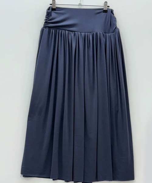 LOENNE(ロエヌ)の「Gathered Maxi Skirt / ギャザーマキシスカート(スカート・レディース・ネイビー/グレー/ブラック・FREE)」の9枚目の写真