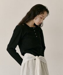 レイヤード風ヘンリーネックTシャツ