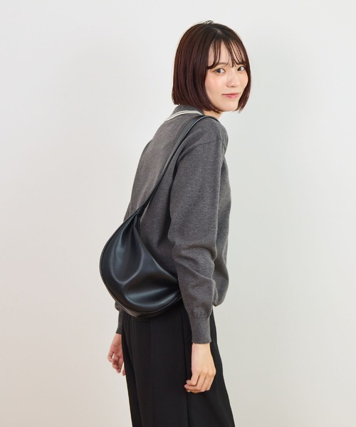ABYS(アビス)の「ポロ風ニットプルオーバー(ニット/セーター・レディース・ベージュ/チャコールグレー/ブラウン・FREE)」の19枚目の写真