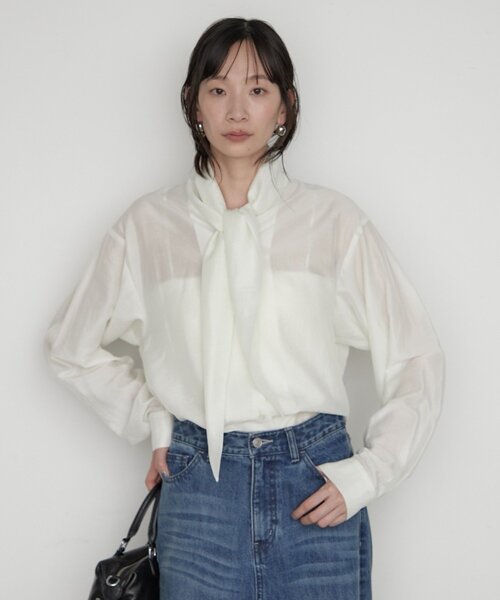 LOUNGEDRESS（ラウンジドレス）の「【Atelier N5/アトリエヌメロサンク】ボウタイブラウス（シャツ/ブラウス・レディース・オフホワイト/ブラック・FREE）」の10枚目の写真