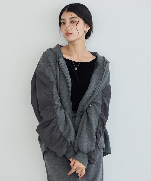 YECCA VECCA(イェッカヴェッカ)の「長袖ベロアトップス(Tシャツ/カットソー・レディース・ブラック/ブラウン・FREE)」の15枚目の写真