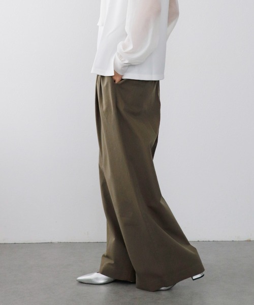 Jines(ジネス)の「チノワイドパンツ(チノパンツ・レディース・キャメル/カーキ・38)」の3枚目の写真