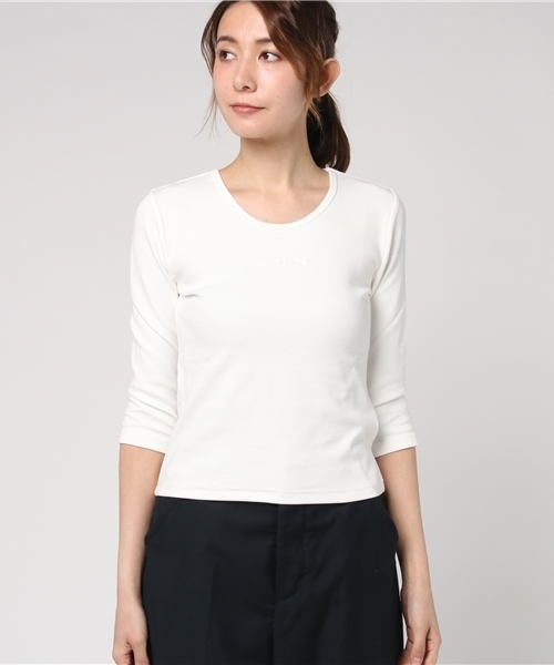 SLY（スライ）の「WEEK LOGO 7分袖 TOPS（Tシャツ/カットソー・レディース・ネイビー/ライトピンク/ブラック/ライトブルー/ホワイト/レッド/ライトイエロー・2/1）」の8枚目の写真