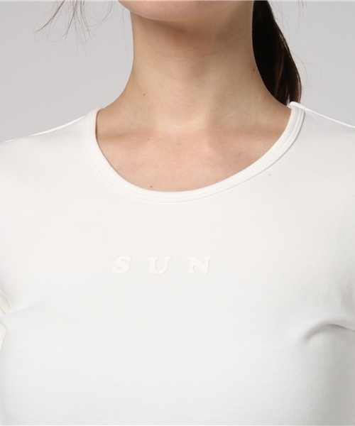 SLY（スライ）の「WEEK LOGO 7分袖 TOPS（Tシャツ/カットソー・レディース・ネイビー/ライトピンク/ブラック/ライトブルー/ホワイト/レッド/ライトイエロー・2/1）」の11枚目の写真