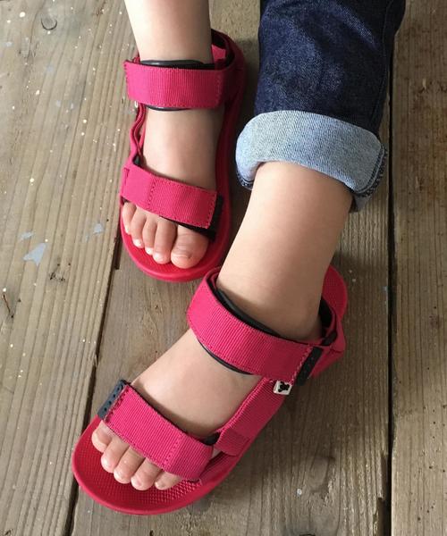 coen（コーエン）の「【coen キッズ】カラースポーツサンダル（サンダル・キッズ・ブラック/ケリー/ピンク・17cm/21cm/19cm）」の3枚目の写真