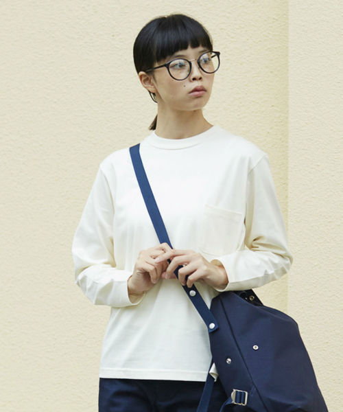 L&HARMONY(エルアンドハーモニー)の「ハイクルーネックポケットロングスリーブTシャツ(Tシャツ/カットソー・レディース・ホワイト/グレー/ネイビー・FREE)」の2枚目の写真