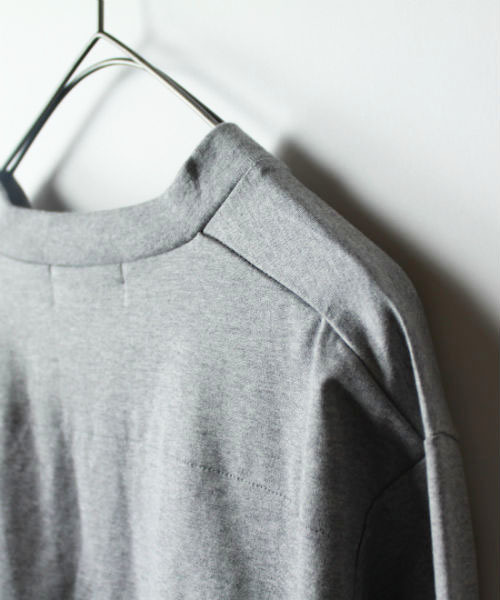 L&HARMONY(エルアンドハーモニー)の「ハイクルーネックポケットロングスリーブTシャツ(Tシャツ/カットソー・レディース・ホワイト/グレー/ネイビー・FREE)」の18枚目の写真