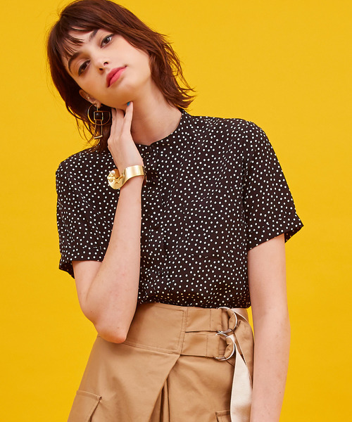 UNITED TOKYO（ユナイテッドトウキョウ）の「ドットブラウス（シャツ/ブラウス・レディース・ベージュ/ブラック・1）」の10枚目の写真