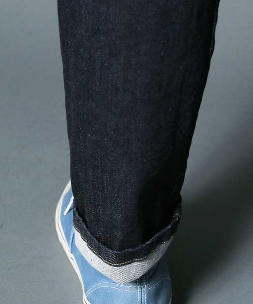 Magine（マージン）の「NO.35 SLIM WASHED INDIGO DENIM：NO.35スリムウォッシュド インディゴデニム（デニムパンツ・メンズ・インディゴブルー・44/48/46）」の13枚目の写真