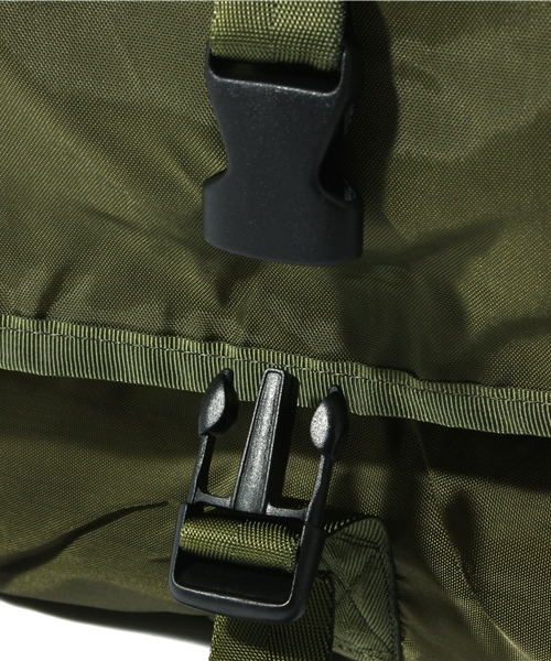 BEAMS BOY（ビームスボーイ）の「BEAMS BOY / デッドストック USメディカルBAG（ショルダーバッグ・レディース・オリーブ・ONE SIZE）」の6枚目の写真