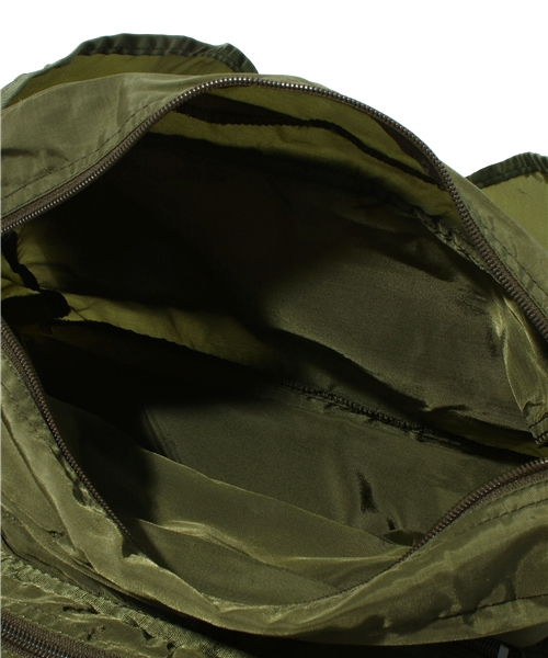 BEAMS BOY（ビームスボーイ）の「BEAMS BOY / デッドストック USメディカルBAG（ショルダーバッグ・レディース・オリーブ・ONE SIZE）」の9枚目の写真