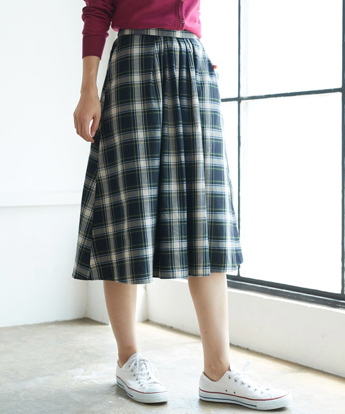 AMERICAN HOLIC（アメリカンホリック）の「10col. フロントタックスカート　＊（スカート・レディース・その他8/グリーン系その他5/イエロー系その他/ブルー系その他5/ブラウン系その他4/ベージュ/グリーン/ボルドー/ブラック/マスタード・FREE）」の5枚目の写真