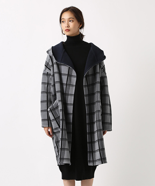 AZUL by moussy（アズールバイマウジー）の「フリースリバーシブルフードコート（その他アウター・レディース・グレー系その他/キャメル/ブラック・MEDIUM/SMALL）」の12枚目の写真