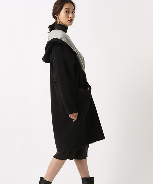 AZUL by moussy（アズールバイマウジー）の「フリースリバーシブルフードコート（その他アウター・レディース・グレー系その他/キャメル/ブラック・MEDIUM/SMALL）」の20枚目の写真