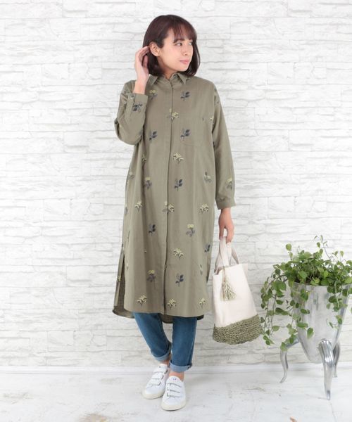 sabstreet my standard(サブストリートマイスタンダード)の「綿麻ボタニカル刺繍前開きワンピース【大きいサイズ対応】【9号(M)~15号(3L)】(シャツワンピース・レディース・ライトグレー/カーキ/ネイビー・15号/9号)」の3枚目の写真