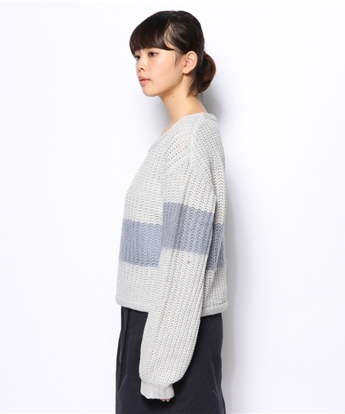 mystic(ミスティック)の「モヘアショート切替プルオーバー(ニット/セーター・レディース・ブラック/ブルー/グレー/ピンク・フリ-)」の6枚目の写真