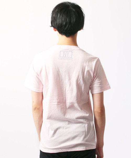 SHISKY（シスキー）の「クルーネック半袖プリントTシャツ（Tシャツ/カットソー・メンズ・ネイビー/ピンク・LL/M/L）」の6枚目の写真
