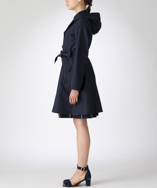 BLUE LABEL CRESTBRIDGE（ブルーレーベルクレストブリッジ）の