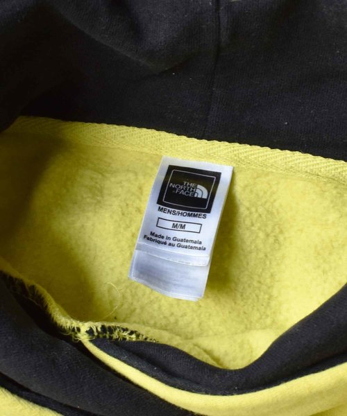 THE NORTH FACE（ザノースフェイス）の「【ヴィンテージ古着】THE NORTH FACE/ザ ノースフェイス ロゴ プルオーバーパーカー（パーカー・メンズ・イエロー・MEDIUM）」の3枚目の写真