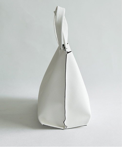 GLOBAL FORME CONCRETE(グローバルフォルムコンクリート)の「GOODJOB/グッドジョブ モノハンドバッグXS(ハンドバッグ・レディース・グレー/ホワイト/ブラック・X-SMALL)」の4枚目の写真